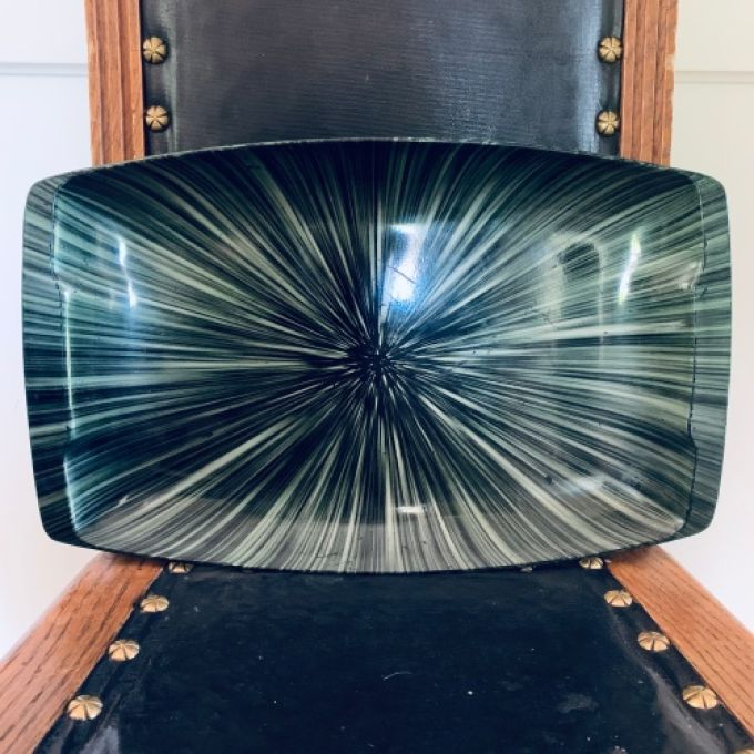 Grönmönstrad laminatbricka