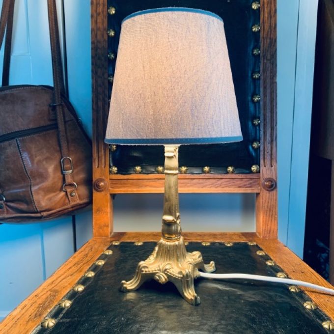 Bordslampa guldmålad