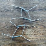 Tallriksupphängare - finns 2 st