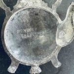 Väggprydnad tekanna med tre krokar