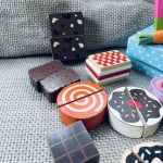 Stort set med matleksaker i trä