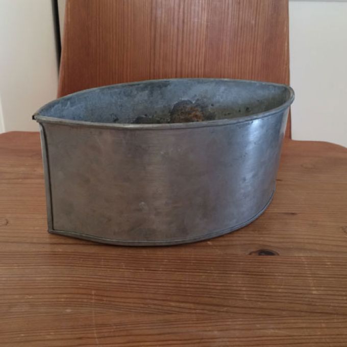 Litet ytterfoder i plåt