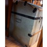 Koffert Plåtbeklädd