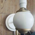 Paret lampetter trä vit guld - ny el