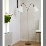 Haga 2-armad Golvlampa - 2 varianter