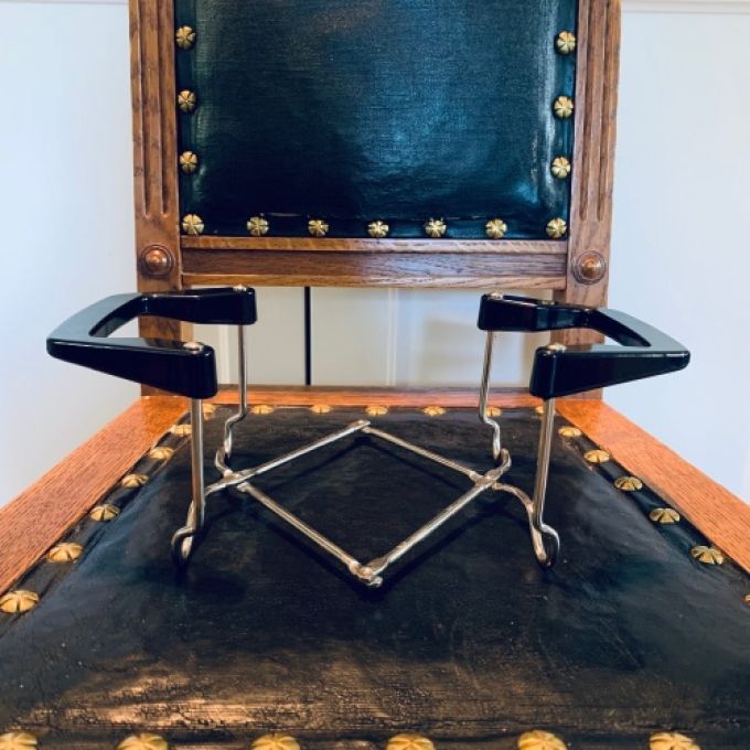 Hållare ugnsform utfällbar