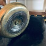 Antik ljusstake charmigt lagad