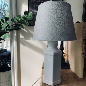 Bordslampa i keramik