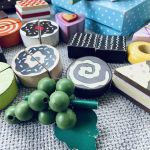 Stort set med matleksaker i trä