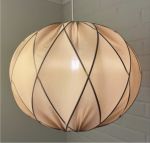 Taklampa Joy - 2 storlekar och 4 färger