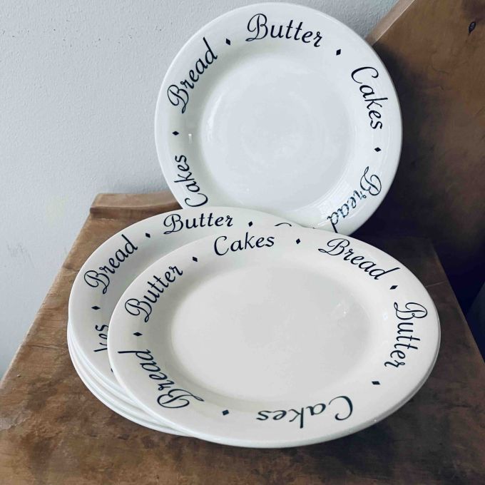 Set med 6 st assietter