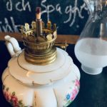 Keramiklampa för lampolja