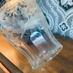 Glasvas med glashandtag