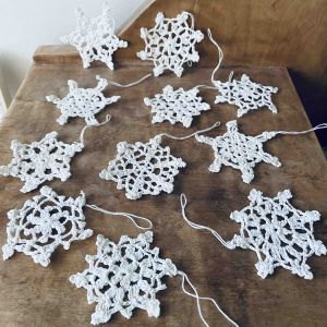 Set m 11 st julgransstjärnor hemvirkade