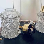 Paret fönsterlampor i glas