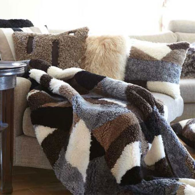 Mighty Fårskinnspläd / Överkast Spillbitar