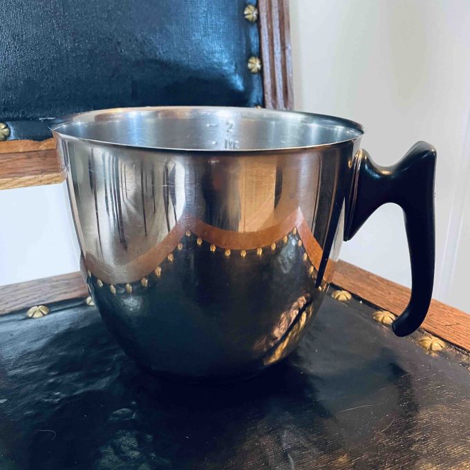 Vackert upphöjt fat nysilver