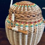 Korg rotting med lock och handtag