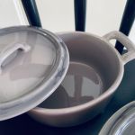 Paret keramikformar med lock