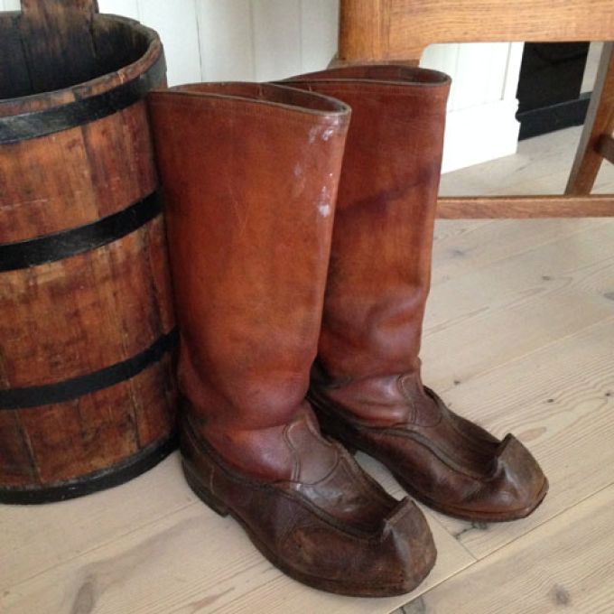 Antika Näbbstövlar samiska