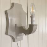 Paret lampetter gråmålade