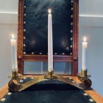 Ljusstake hamrad mässing för tre ljus