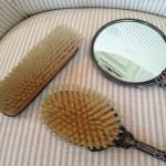 Set med Spegel och Borstar