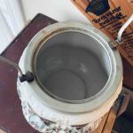 Kruka Vas med metallhandtag