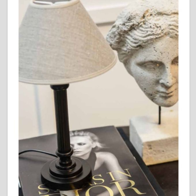 Lampfot Bristol - 3 färger