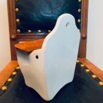 Vägghängd Porslinsburk m trälock MJÖL