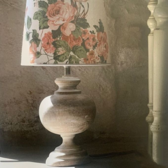 Lampfot Trä Clark - 4 färger