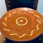 Äldre fat och träställning