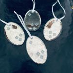 4 st spegelprydnader hängbara