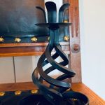 Paret smidesljusstakar svenskt hantverk