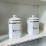 Paret kryddburkar porslin