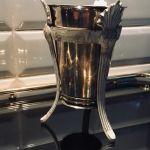 Nysilverpokal med ställ