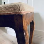 Pall nyrokoko broderad sits