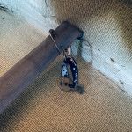 Resväska svartvit läderband