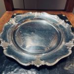 Bricka metall diameter 25 cm