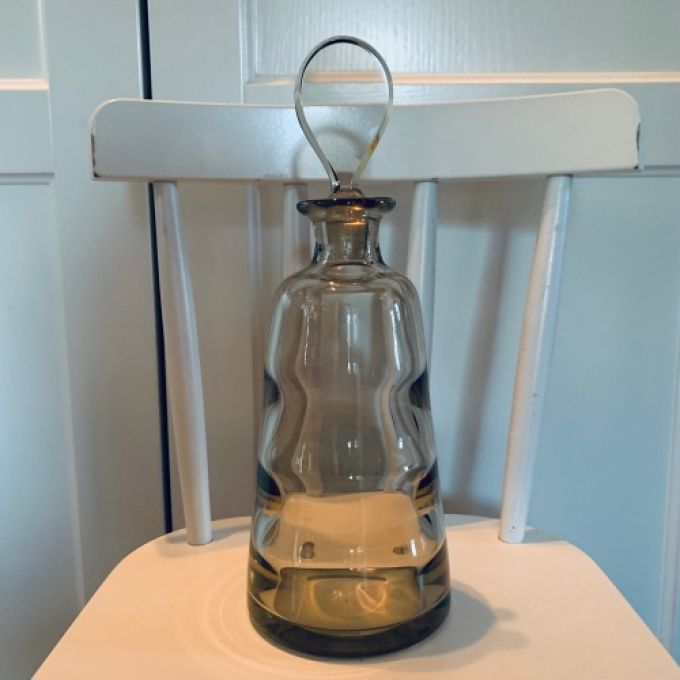 Karaff rökfärgat glas