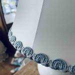 Satinskärm m skärmlyra