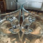 Paret stora glasmuggar