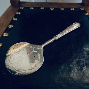 Kakspade vinklad kant - nysilver