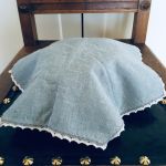 Småfrallor tyghållare