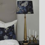 Lampfot Escape - 2 storlekar - 2 färger