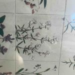 Stor bricka - torkade blommor under glas