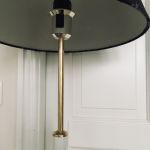 Golvlampa Metall Svart Skärm