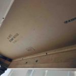 Långsmalt sidobord ekfanér