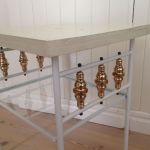 Sidobord metall/glas