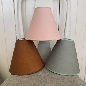 Sabina Lampskärm m toppringfäste - 10 färger